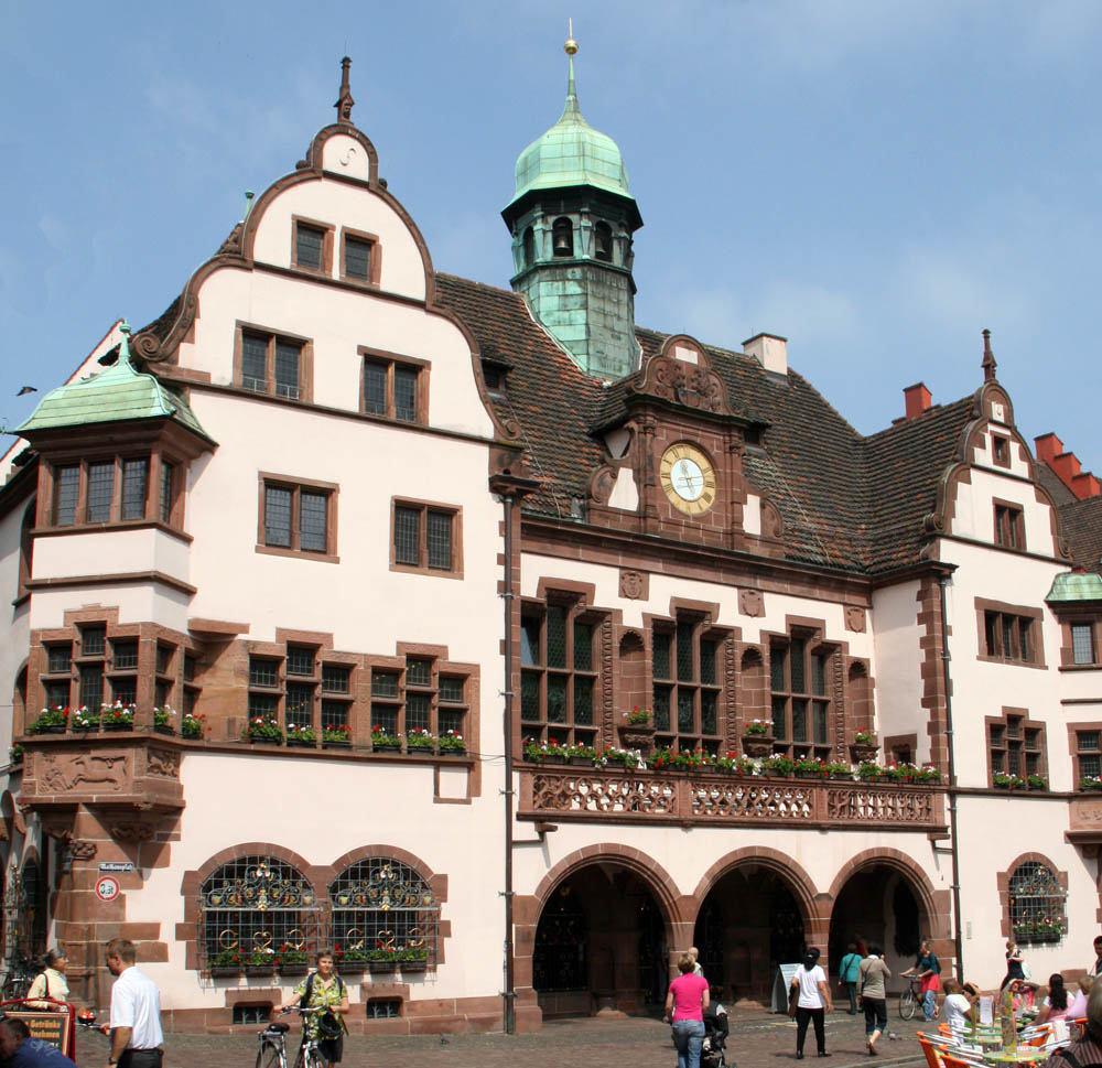 Symbolbild: Das Freiburger Rathaus